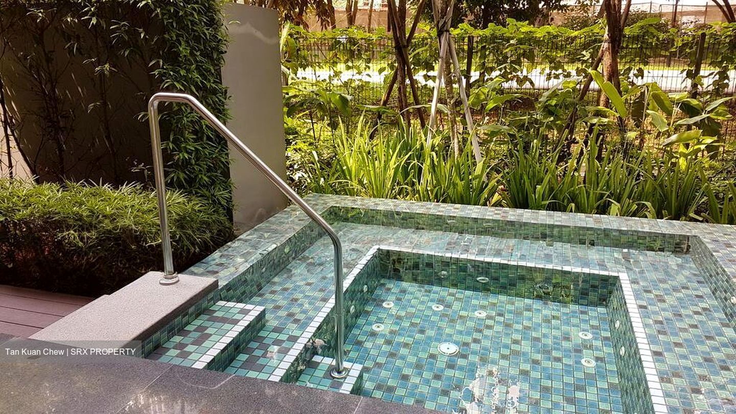 Commonwealth Towers (D3), Condominium #518125671